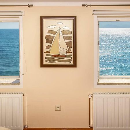 Apartment Bojan With Terrace And Sea View Baška Exterior foto
